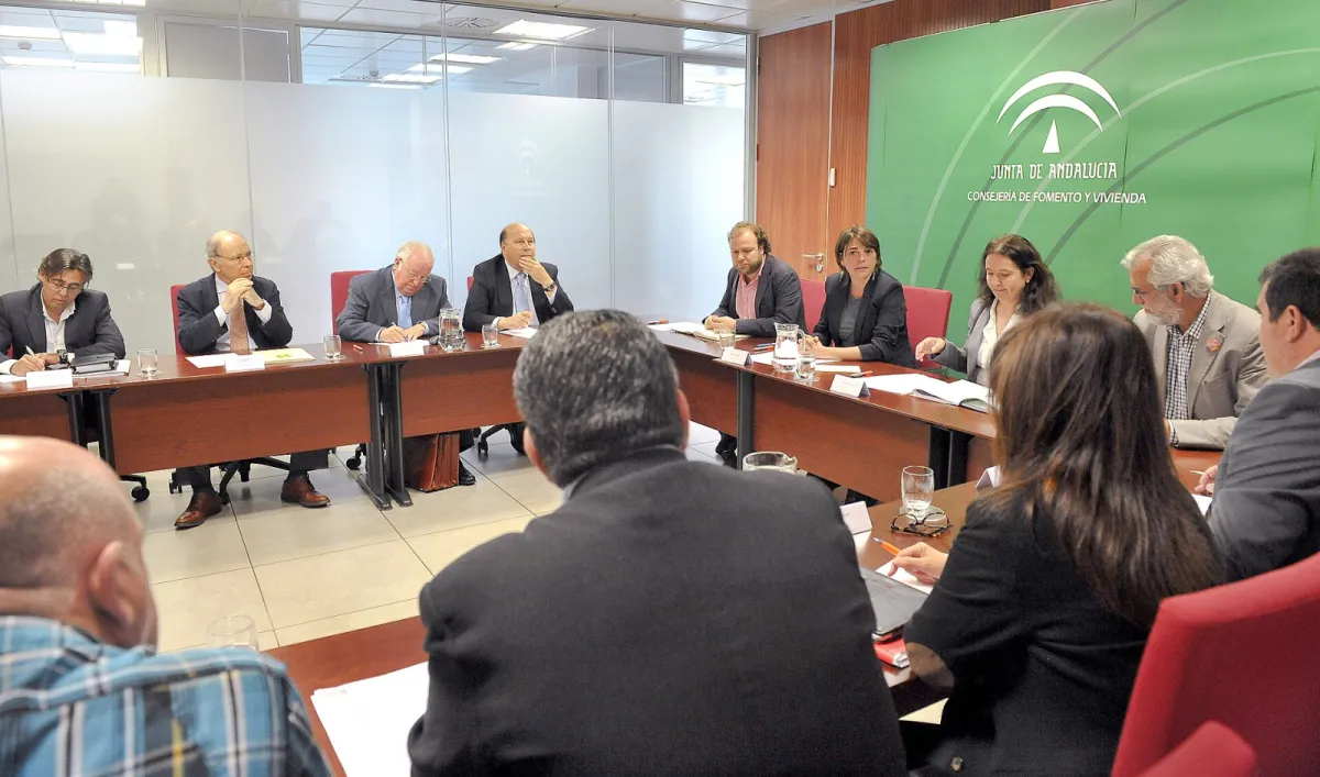 Convenio de limpieza de edificios y locales: subrogación, jornada y permisos